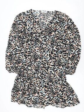 Papaya, black female dog, muscular type, crossbreed, linear dress